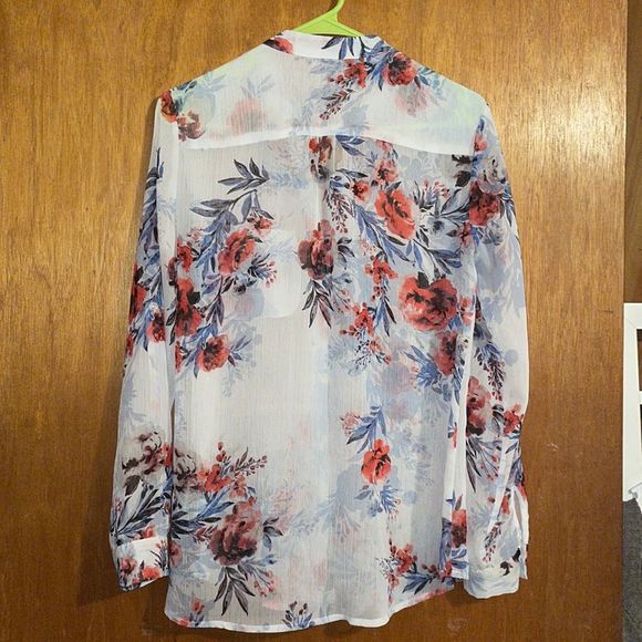 •KUT FROM THE KLOTH•WHITE SHEER FLORAL BUTTON UP CONVERTIBLE SLEEVE BLOUSE MED. - Picture 3 of 10